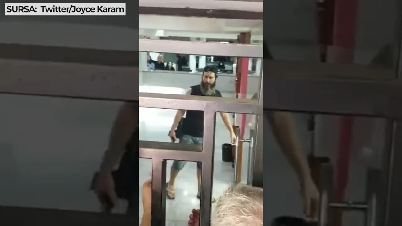 Luare de ostatici la o bancă din Liban. Un bărbat cere deblocarea contului său, în care ar avea peste 200.000 de dolari și amenință că își va da foc | VIDEO