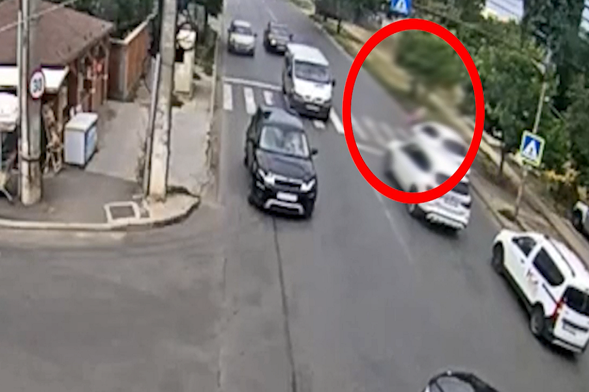 VIDEO | Un polițist a lovit mortal o femeie pe o trecere de pietoni în Popești -Leordeni. Filmul evenimetelor