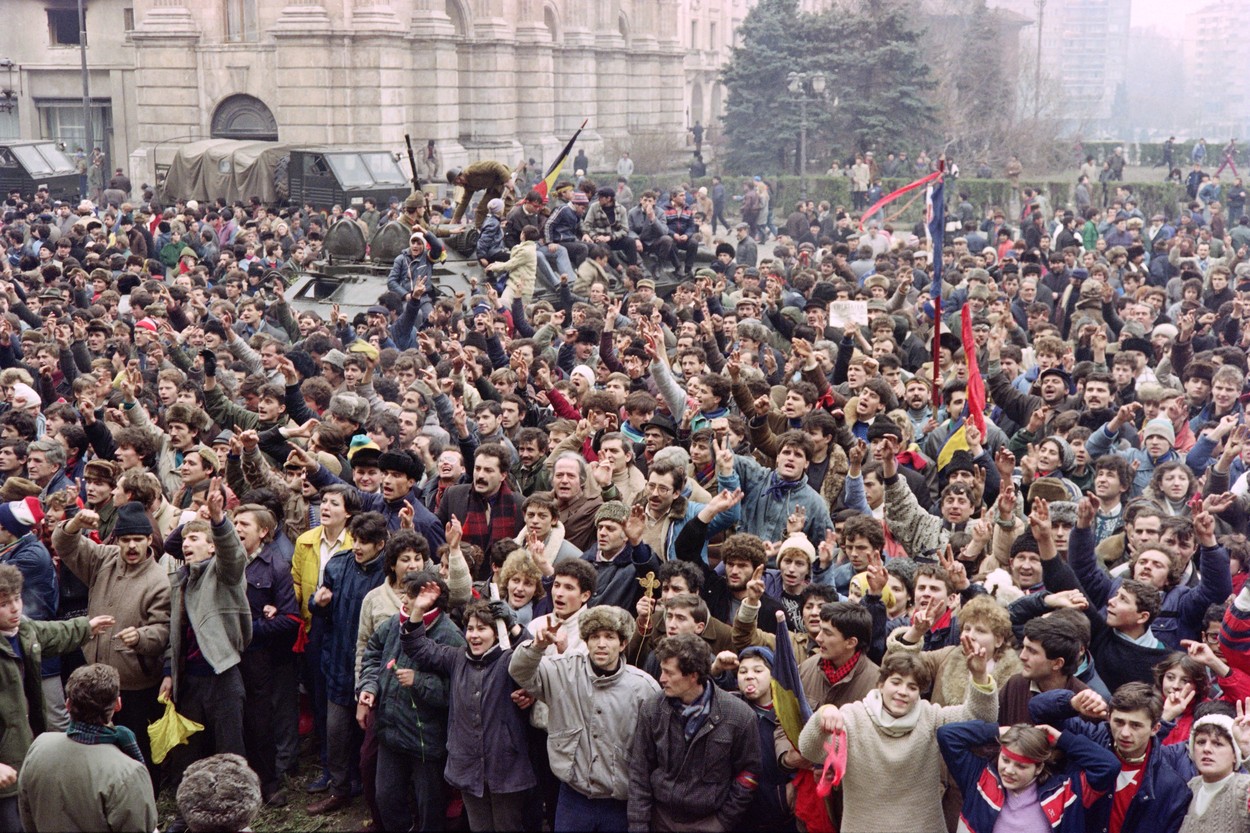 Dosarul Revoluției, trimis iar în instanță de procurorii militari