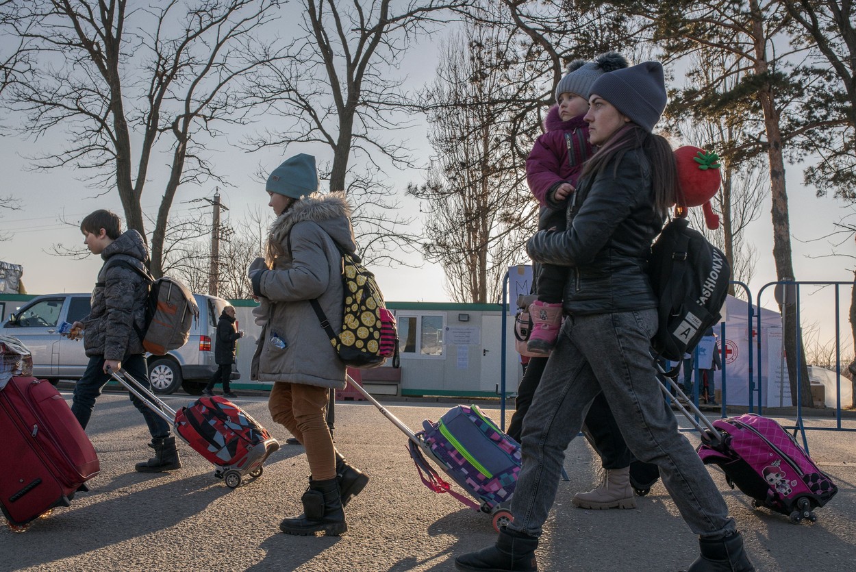 România va primi luna aceasta primii bani de la Comisia Europeană pentru acoperirea cheltuielilor cu refugiații