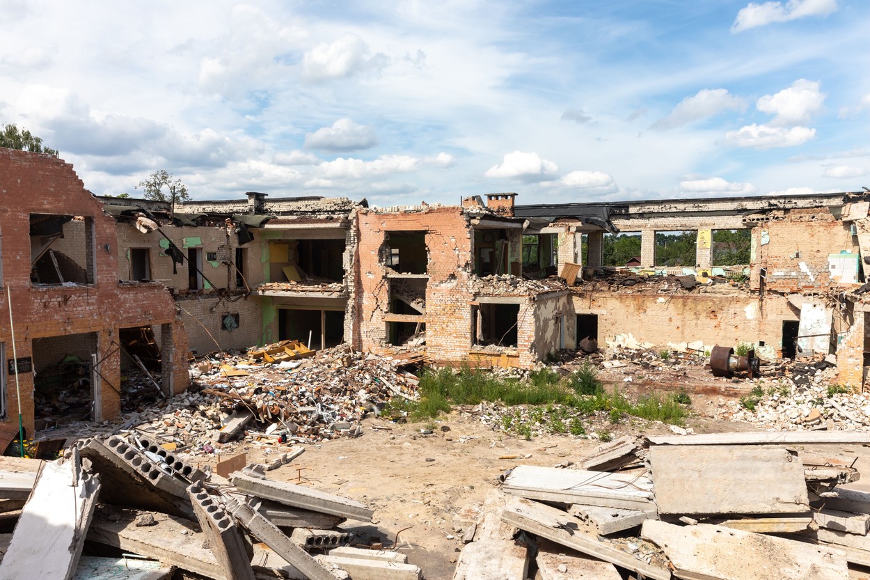 Amnesty International acuză Armata ucraineană că pune în pericol viețile civililor. Autoritățile de la Kiev se declară revoltate de acuzații