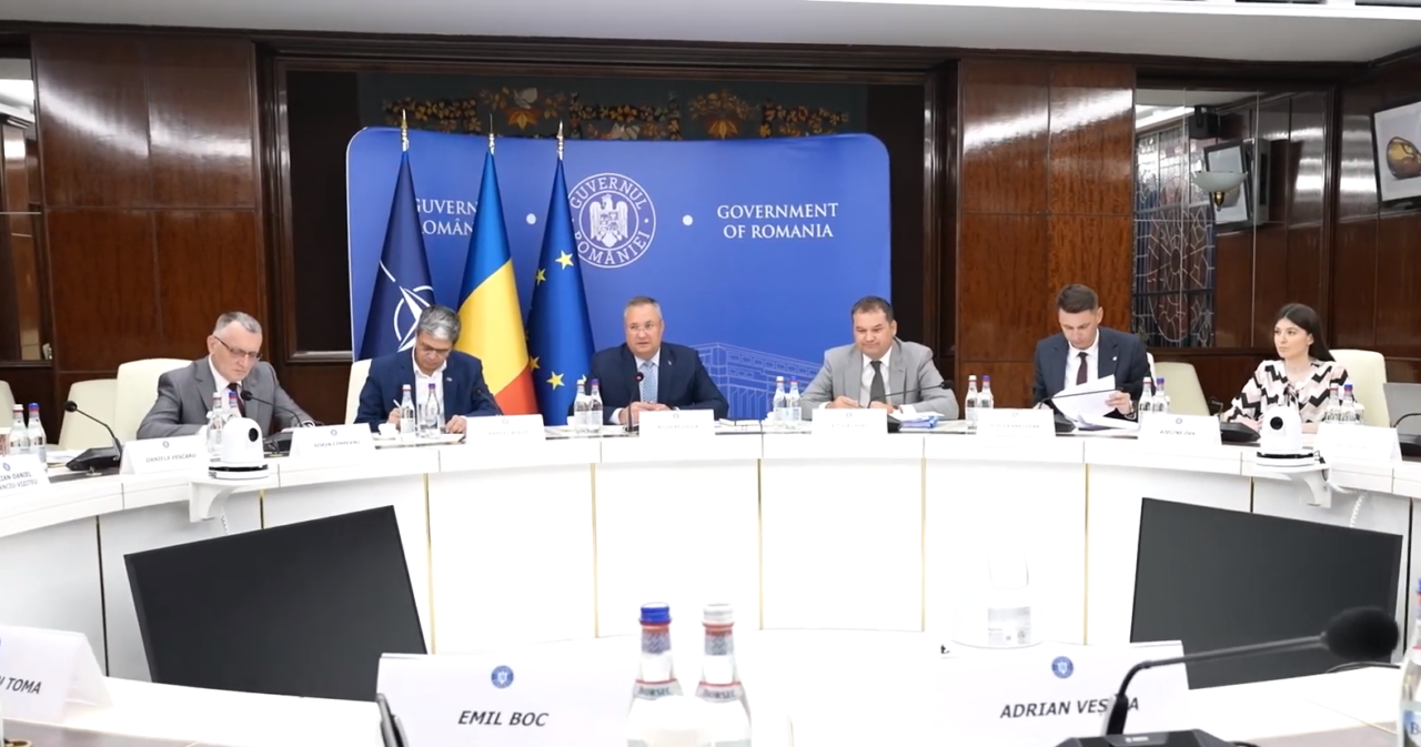 VIDEO | Primarii de comune și municipii i-au cerut premierului Nicolae Ciucă salarii mai mari și pensii speciale, folosindu-se de „Schema Dorel”