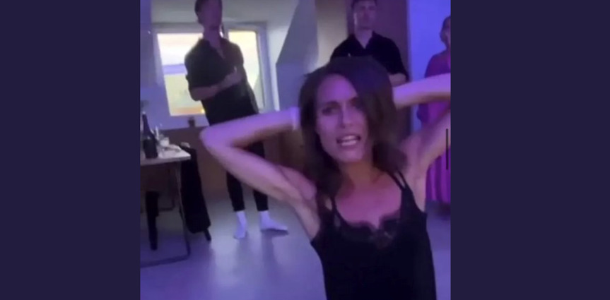 VIDEO | Scandal în Finlanda. Premierul Sanna Marin, filmată în timp ce bea și dansează la o petrecere / Unii dintre participanții la eveniment vorbesc despre cocaină