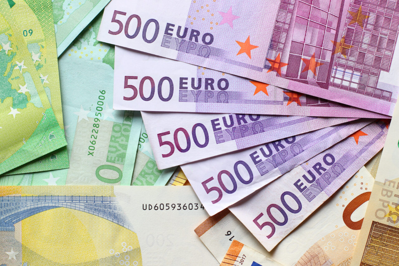 Românii din diaspora care vor să revină în țară și să investească pot primi până la 200.000 de lei prin programul Start-Up Nation. Ce condiții trebuie să îndeplinească