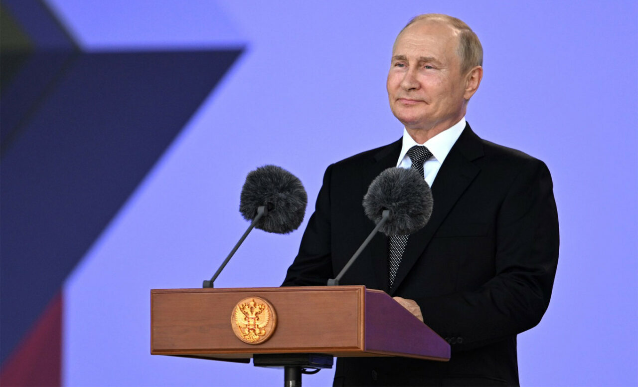 După 177 de zile de război în Ucraina, Rusia organizează o expoziție internațională de armament. Putin nu se dezminte: ”Suntem cu decenii înaintea concurenței” (GALERIE FOTO)