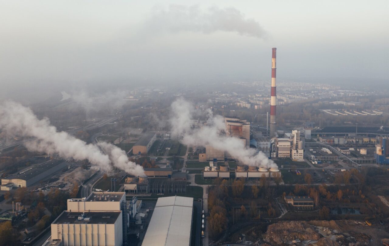 România, în pericol de infringement din cauza strategiilor pe mediu şi energetice. Primul pas făcut de Comisia Europeană