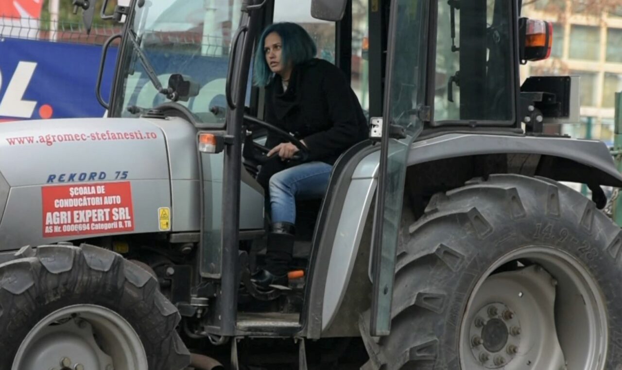 Cât câștigă un tractorist. Femeile din Iași se bat pe această meserie. Salariile sunt uriașe!