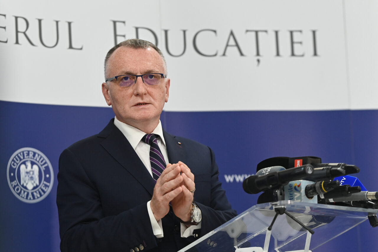 Sorin Cîmpeanu: „Elevii nu vor mai face niciun an suplimentar”