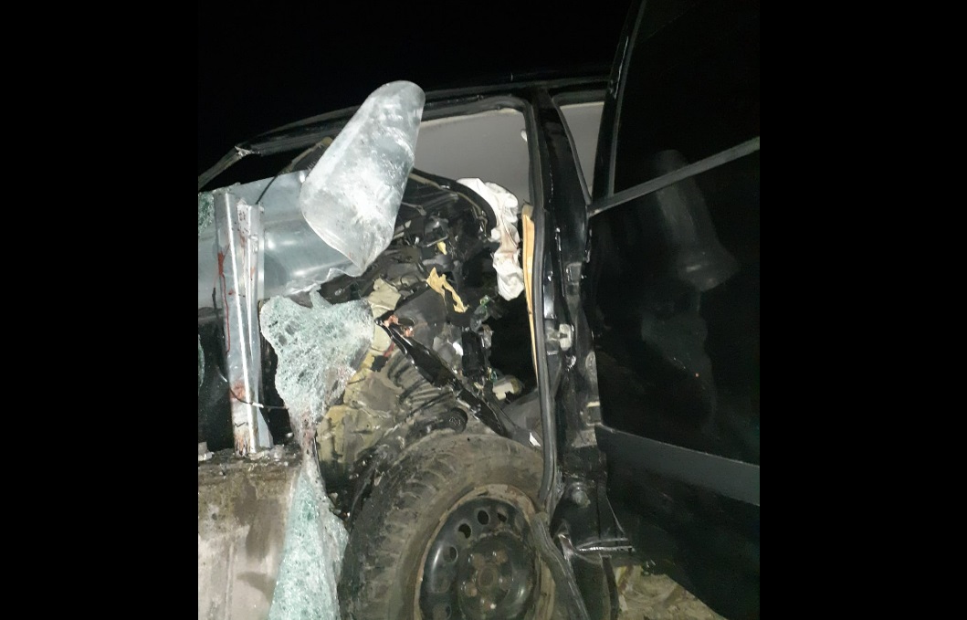 FOTO – Accident grav în Sălaj: Doi tineri, de 16, respectiv 19 ani, au murit / Două adolescente de 14 ani, care se aflau cu ei în mașină, au ajuns la spital