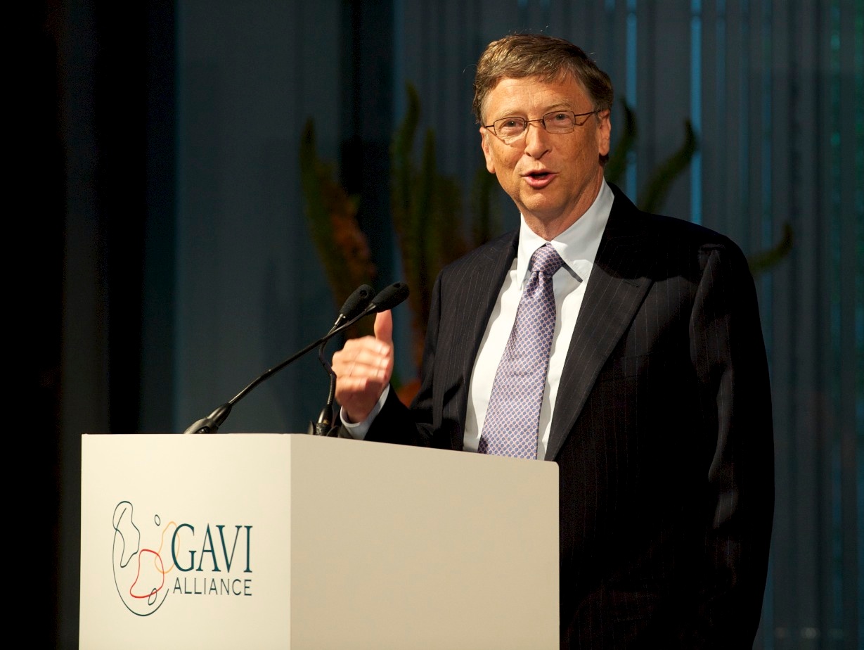 Cum a controlat Bill Gates, prin patru grupuri private finanțate, combaterea la nivel global a pandemiei Covid-19. Anchetă și dezvăluiri în Politico