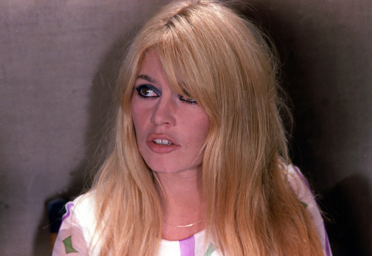 Top 5 cele mai bune filme ale lui Brigitte Bardot, de la Jean-Luc Godard la Louis Malle  | VIDEO