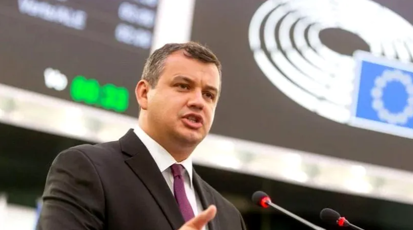 Eugen Tomac, reacție dură după ce președintele Curții de Conturi a Republicii Moldova a fost decorat cu Ordinul ”Steaua României”: ”Statul român alege să decoreze exact pe cine nu merită!”