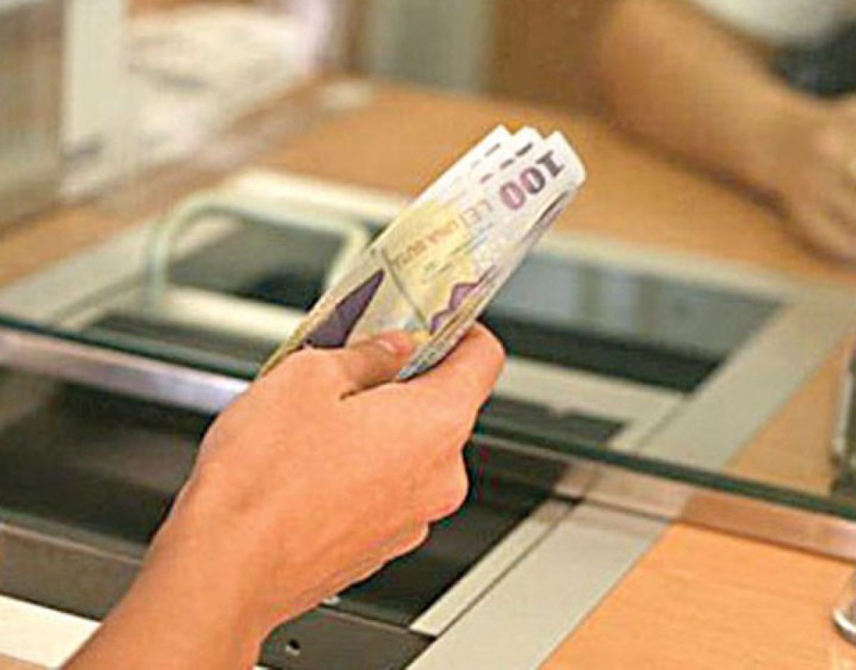 Ratele din România au crescut atât de mult, încât specialiştii iau în calcul riscul extinderii cazurilor de falimentului personal