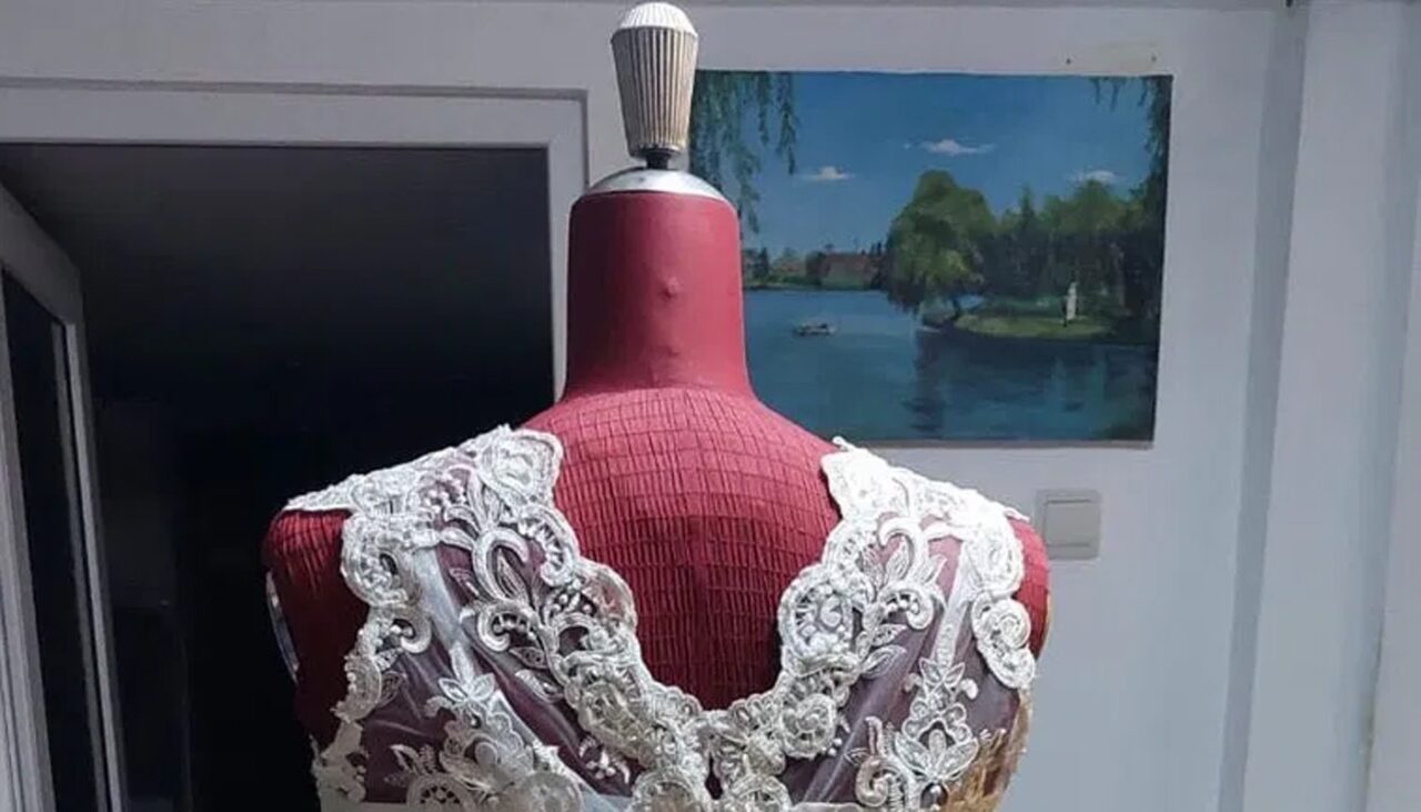 Cum arată rochia de mireasă care se vinde cu doar 10 lei acum, în septembrie 2022