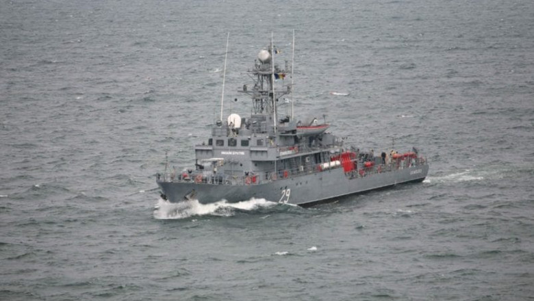 Cum s-a produs explozia care a avariat o navă militară în Marea Neagră. Vasul militar a fost adus în Portul Constanța