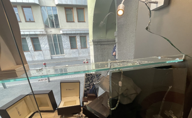 Cetățean român, spargere ca în filme la o bijuterie în Austria: „A fost prins când mai avea puțin și ajungea în Slovenia, pe jos”