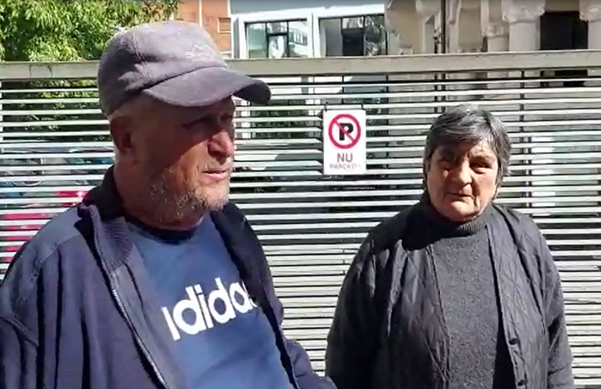 VIDEO | Bunicii Luizei Melencu la ieșirea din audiență de la DIICOT Craiova: ”Să dăm alte declarații. Ce declaratii să dăm? Ei nu cunosc cazul. De ce l-au acoperit?”
