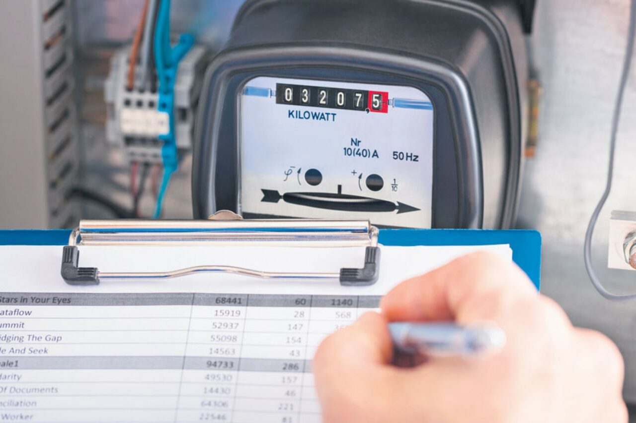 Senatul a decis: familiile cu trei copii plătesc mai puțin la energie! Modificările decise în Comisia economică