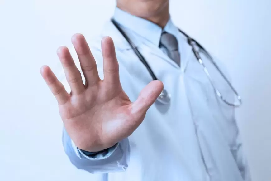 Gravidă din SUA, nevoită să meargă 2.200 de km pentru a face chiuretaj. Copilul ei s-ar fi născut fără craniu