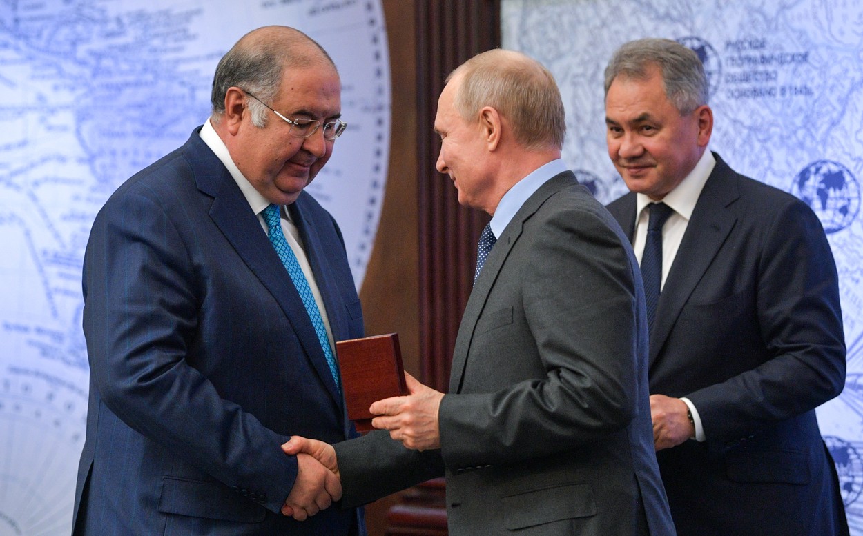 Percheziții la mai multe proprietăți din Germania ale lui Alișer Usmanov, un apropiat al lui Vladimir Putin