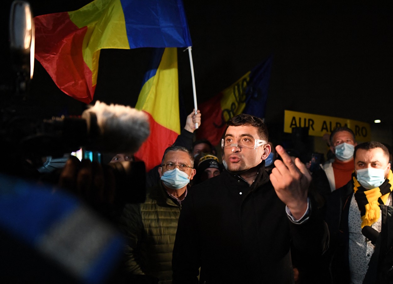 George Simion: „Poliţia a făcut un abuz. Statutul demnitarului spune că nu pot fi percheziționat”