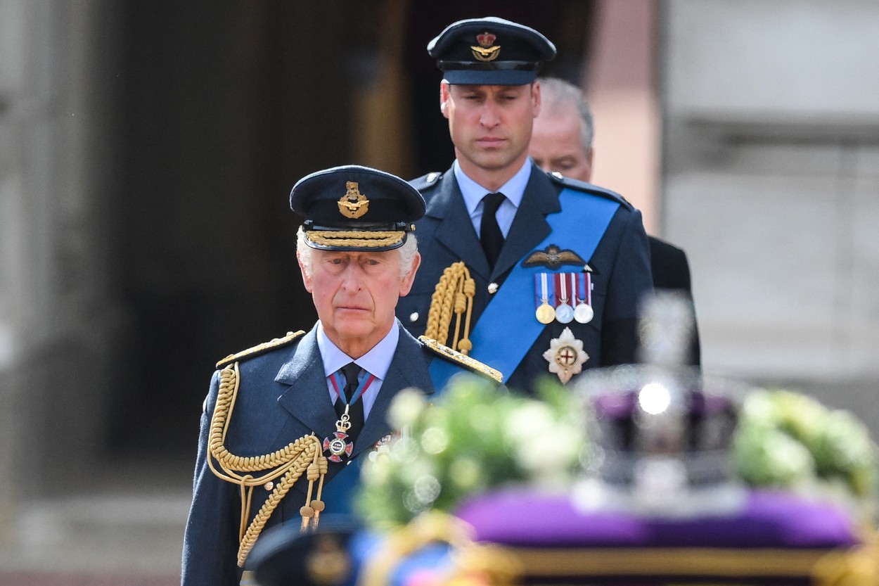 LIVE TEXT | La Palatul Buckingham are loc ultima recepție oficială înaintea funeraliilor de stat ale Majestății Sale Regina Elisabeta a II-a. Pe cine a invitat Regele Charles al III-lea al Marii Britanii (UPDATE)