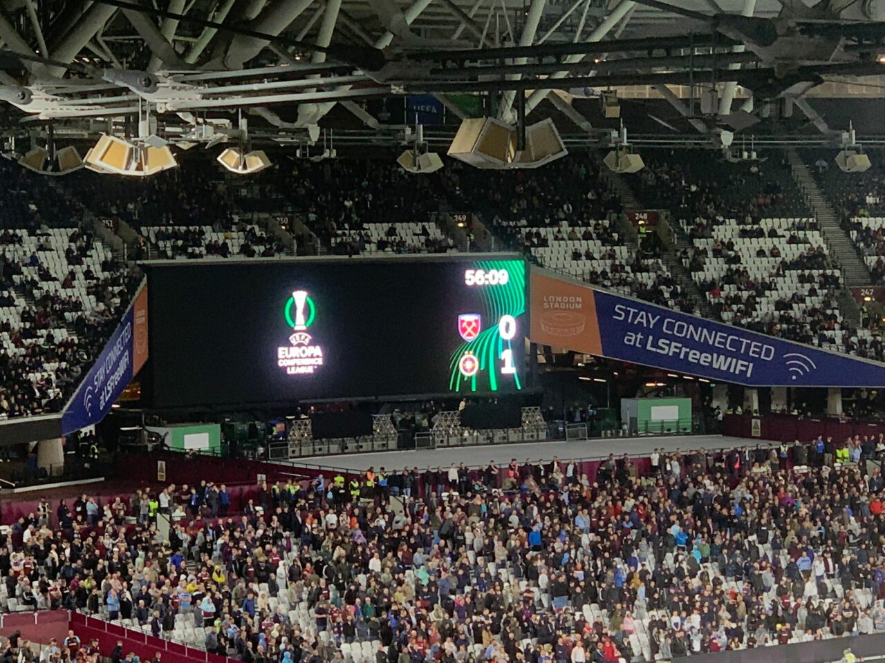 FCSB a rezistat doar 70 de minute la Londra! West Ham United a întors rezultatul după trei schimbări la pauză și un penalty controversat