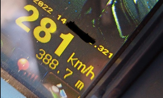 Record de viteză pe A1. Ce „premiu” a primit șoferul de la polițiștii rutieri