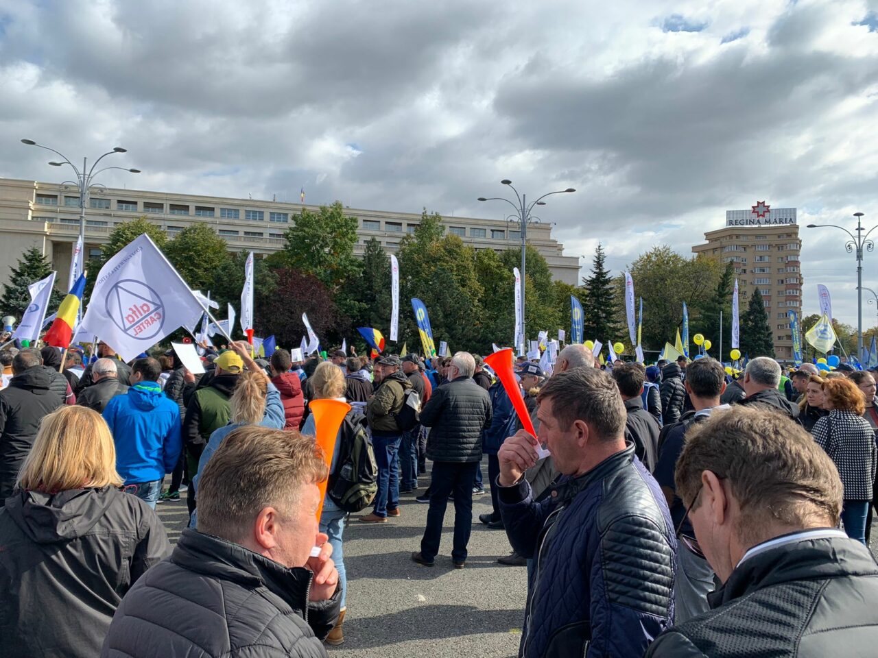 Aceiași organizatori care scoteau oamenii la proteste „pro-justiție” îndeamnă acum la o manifestație anti-justiție. Ce revendică ONG-urile
