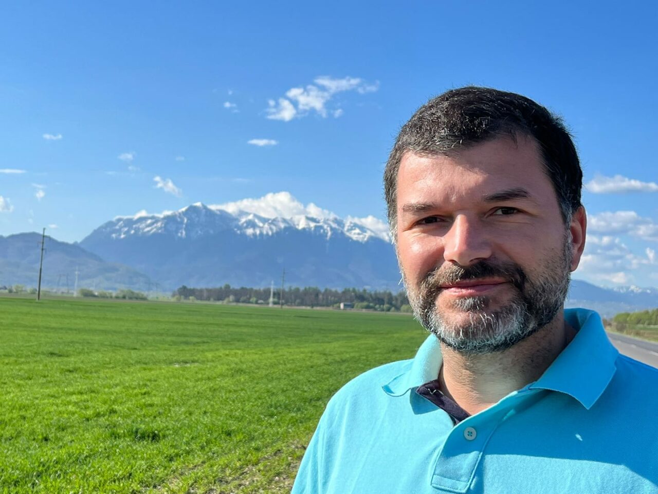 Mirosuri de nedescris în Capitală. Octavian Berceanu: „Pute nefiresc de tare a ouă stricate”