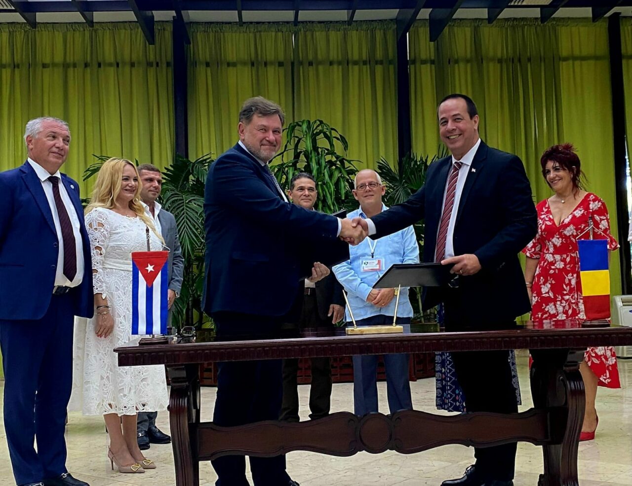EXCLUSIV | Ministrul Sănătății, vizită oficială în Cuba. Alexandru Rafila, după semnarea Acordului de cooperare în domeniul Sănătății între Guvernul României și Guvernul Republicii Cuba: ”O bună oportunitate, crește vizibilitatea țării noastre!”