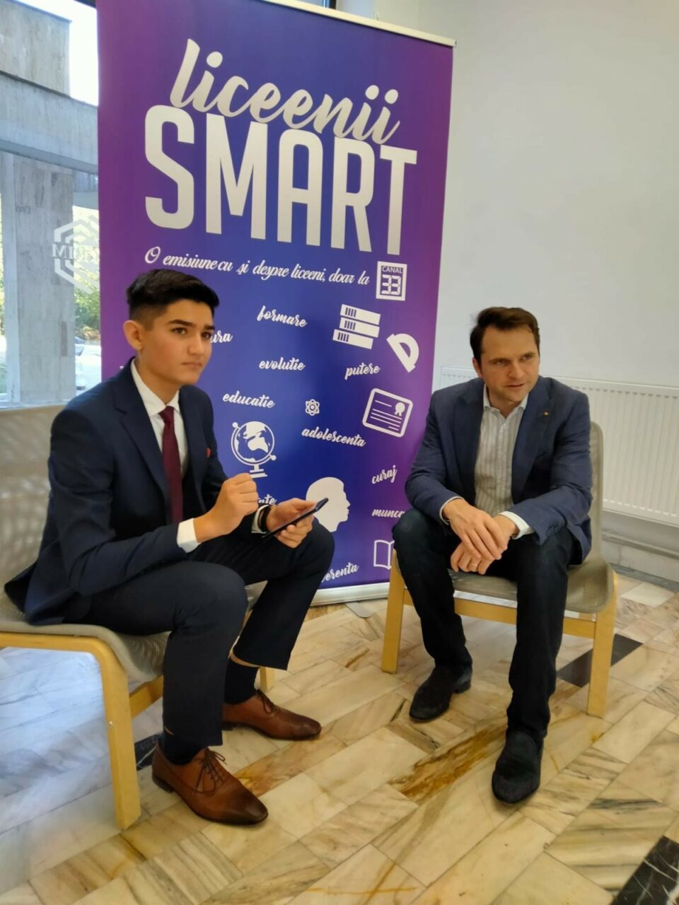 Sebastian Burduja susține că ”Totul este chimie”. Ministrul Cercetării, Inovării și Digitalizării a fost captivat de Festivalul de Chimie de la ICECHIM