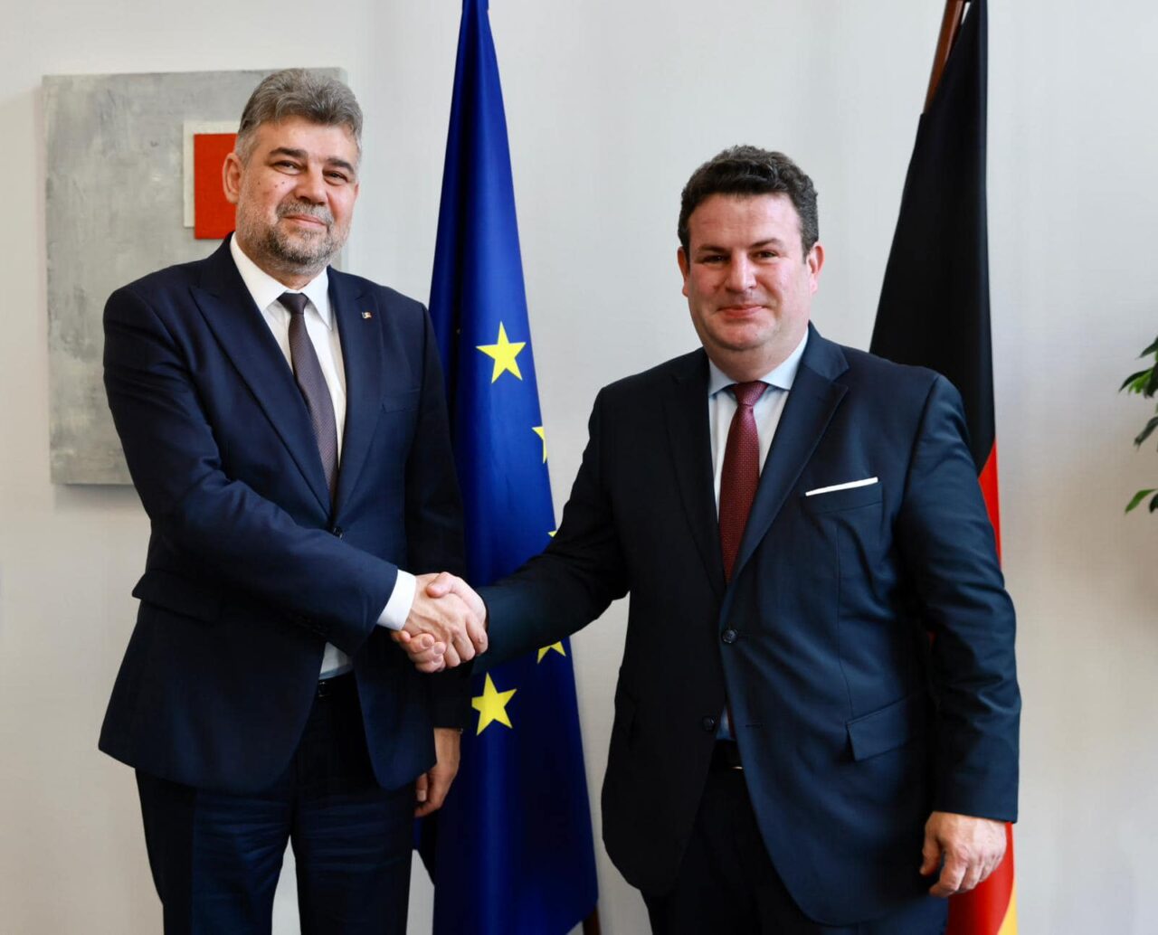 Marcel Ciolacu: ”PSD a reușit să-și convingă partenerii de Coaliție de necesitatea creșterii de la 1 ianuarie 2023 a salariului minim la 3000 de lei”