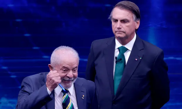 Lula și Bolsonaro, candidații la președinția Braziliei, s-au jignit reciproc în fața întregii țări: „Ești regele prostiei”