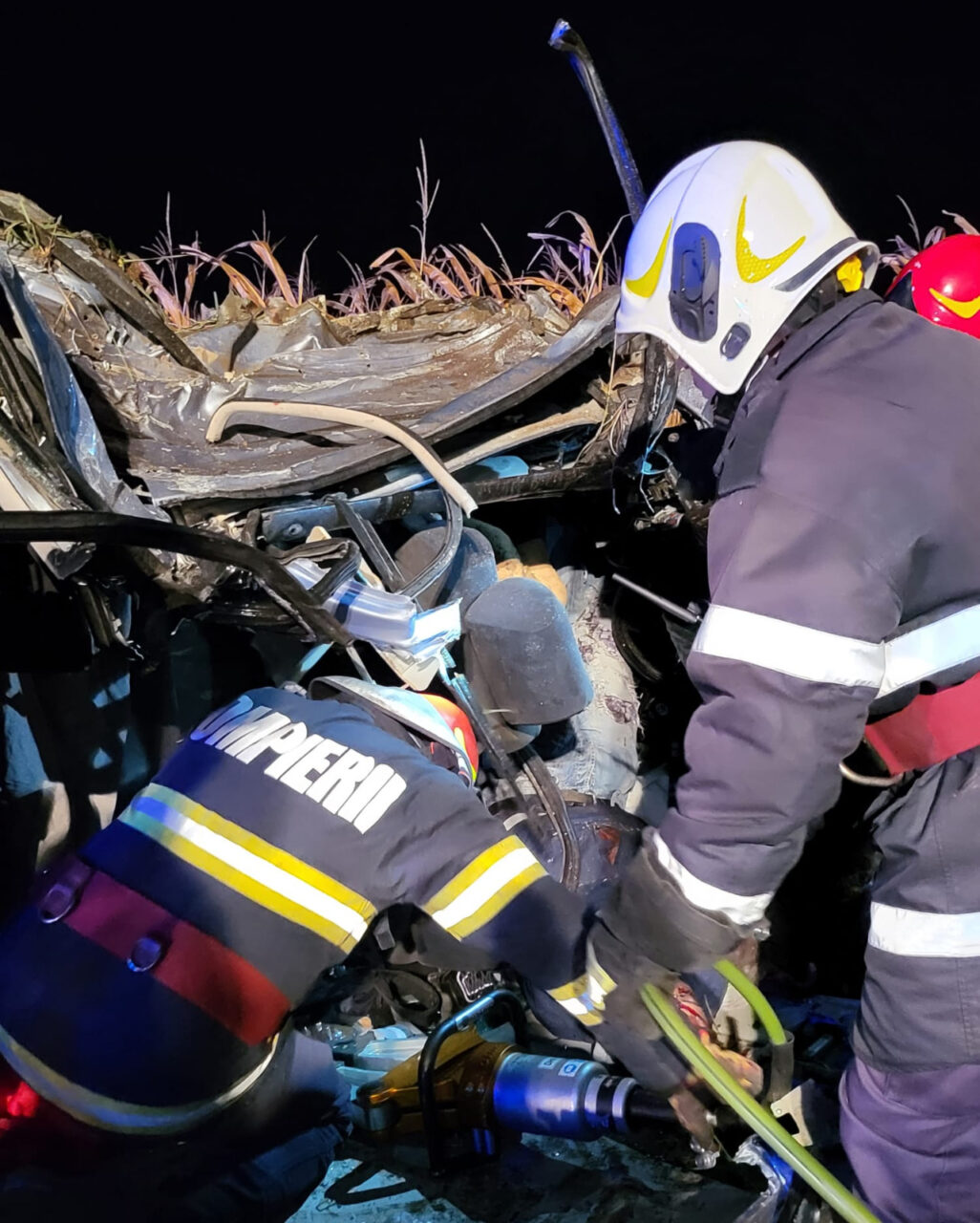 Detalii tulburătoare despre carnagiul din Neamț. Familia ucisă în accident venea de la pelerinaj: „Nu ştiu cum de s-a dus la Iaşi în situaţia în care era şi cum a condus”