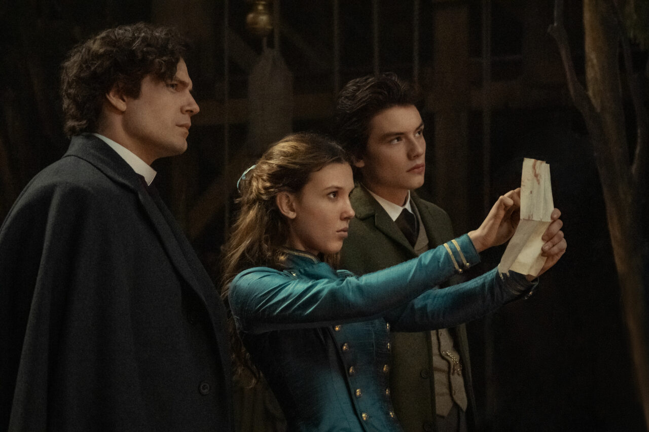 Millie Bobby Brown și Henry Cavill, împreună în cel mai nou trailer pentru „Enola Holmes 2” | VIDEO