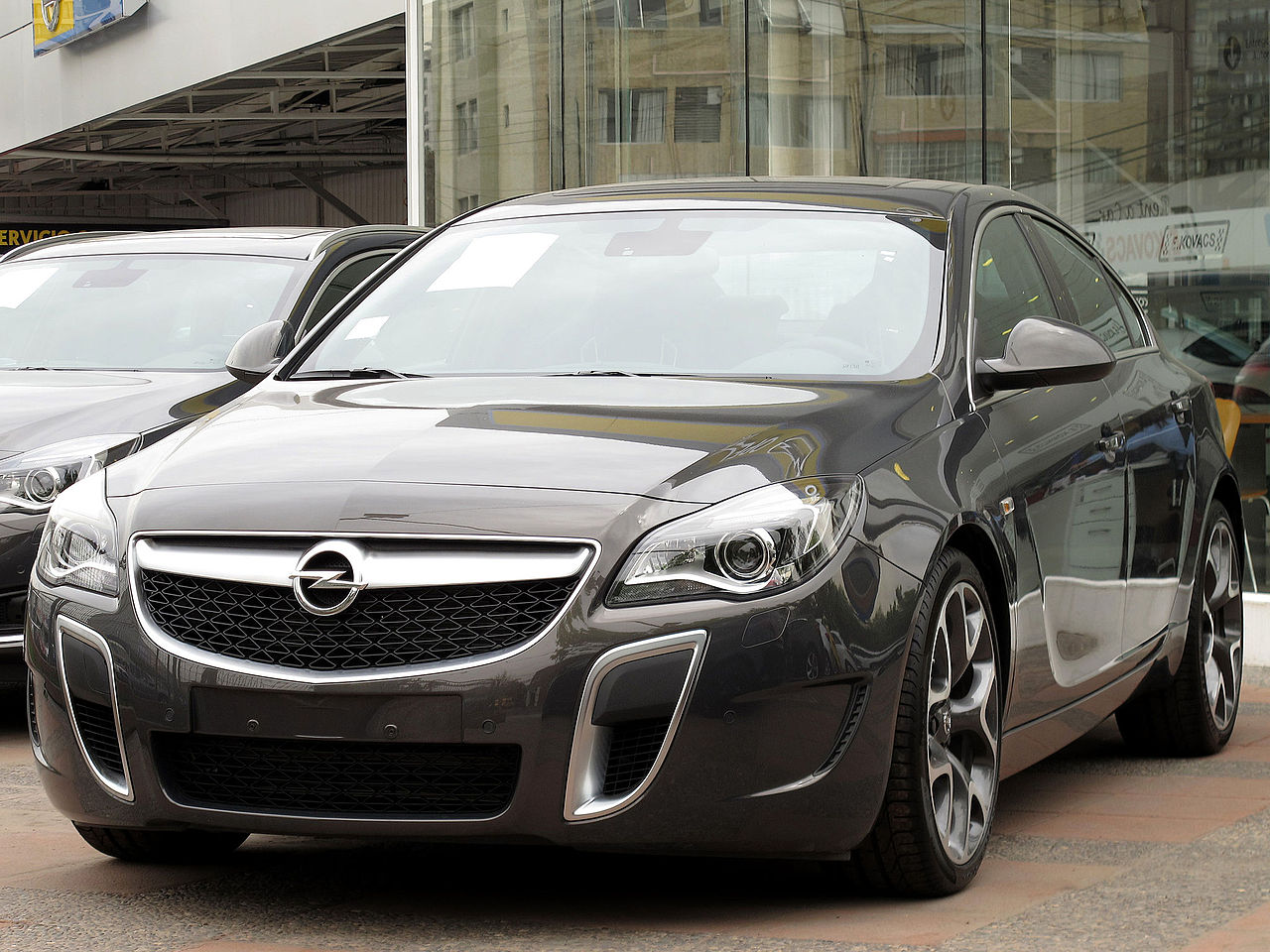 Opel recheamă în service peste 190.000 de mașini din cauza unor probleme cu frânele