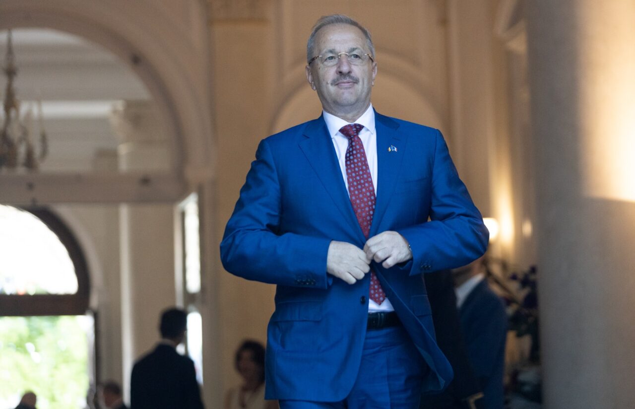 Vasile Dîncu: Am semnat ordinul înainte să plec de la MApN. CSA Steaua poate să promoveze în Liga I