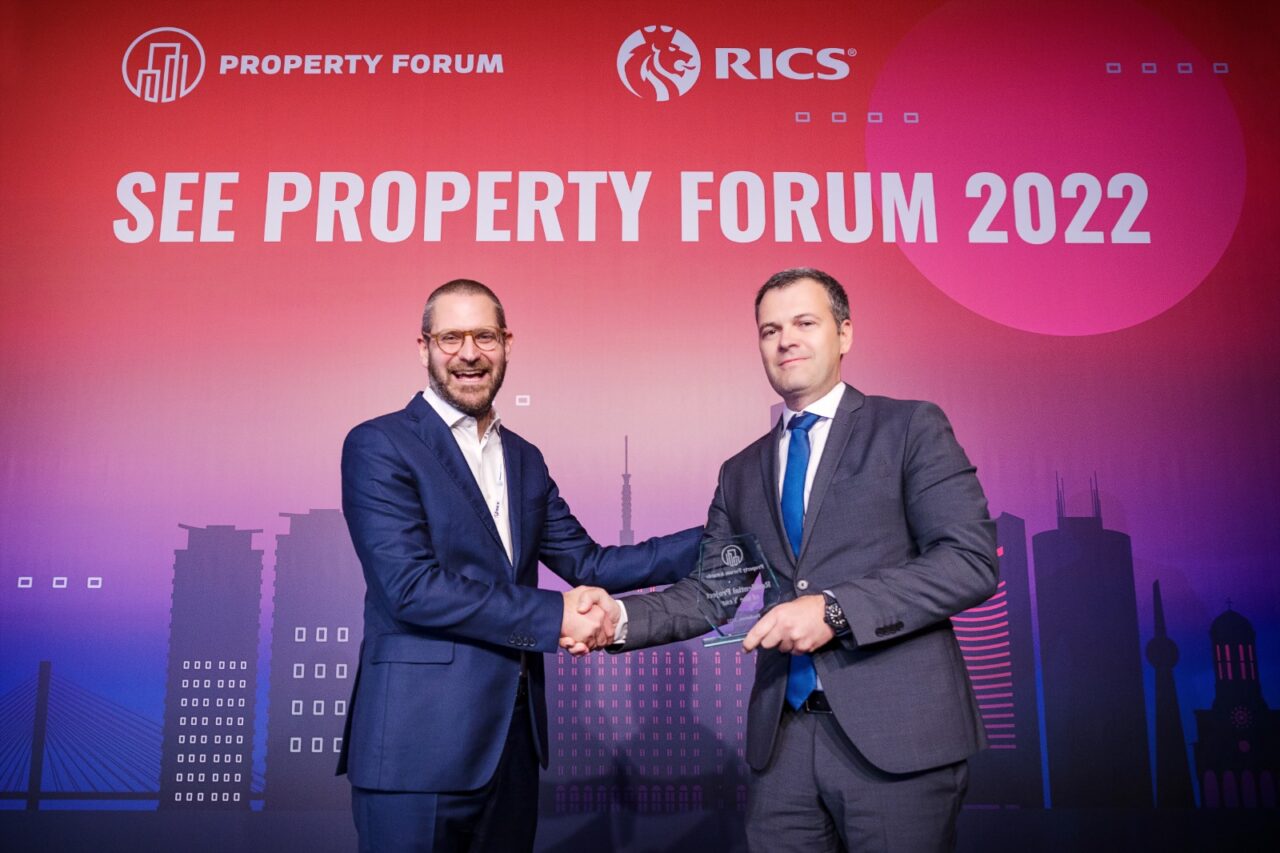 Stejarii Collection a fost premiat la gala SEE Property Forum Award Ceremony pentru categoria „Proiectul rezidențial al anului”