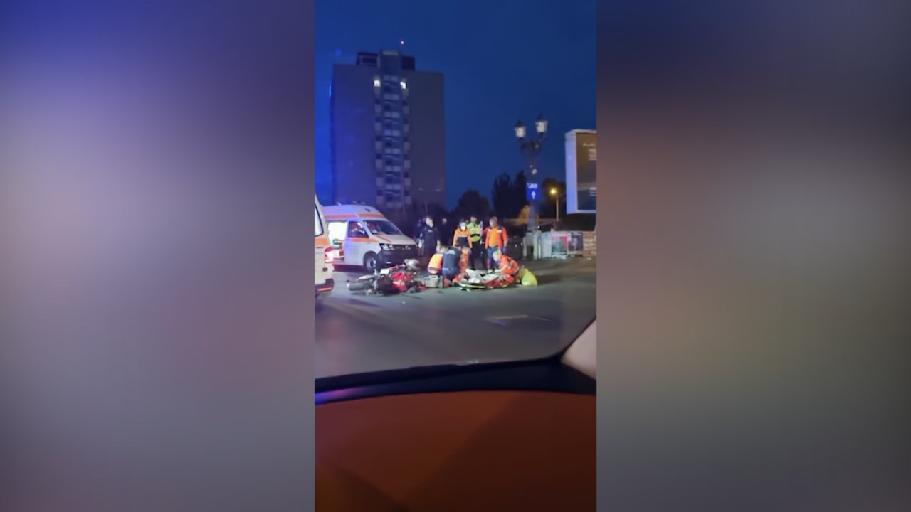 Accident grav în București. Un motociclist a murit în urma unui impact cu o mașină | VIDEO