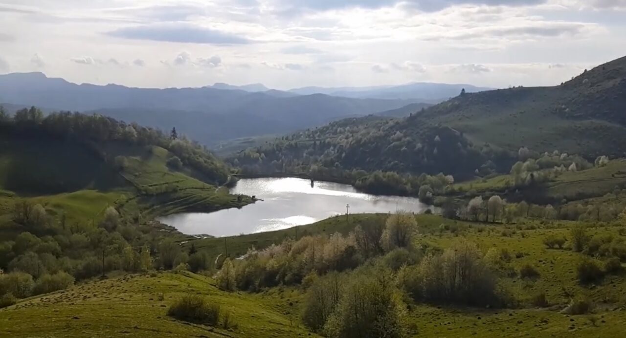 Criza de la Roșia Montană: nivelul apei în lacul Tăul Mare, scăzut cu peste 5 metri