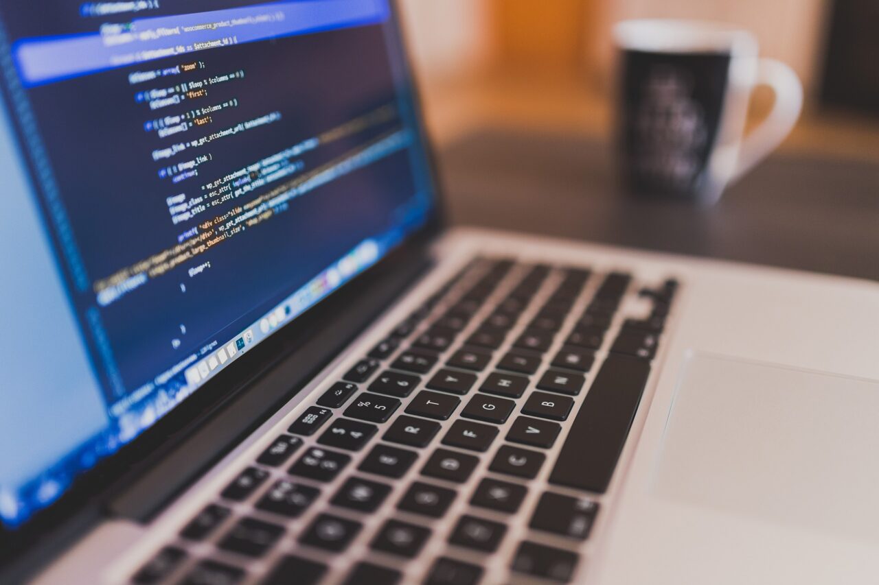 Un fost IT-ist din Cluj, condamnat la închisoare. Și-a șantajat șeful cu 200.000 de euro