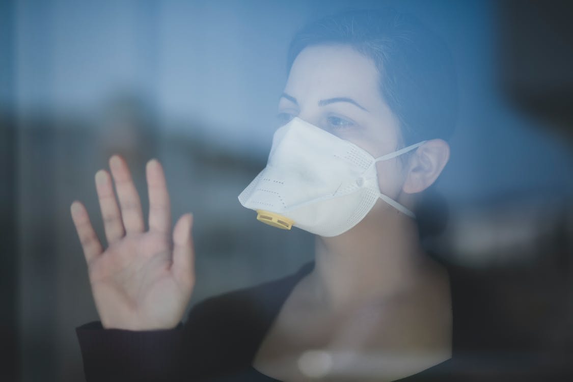 Se vrea reintroducerea măștii sanitare! În ce țară se discută despre un nou val de Covid-19