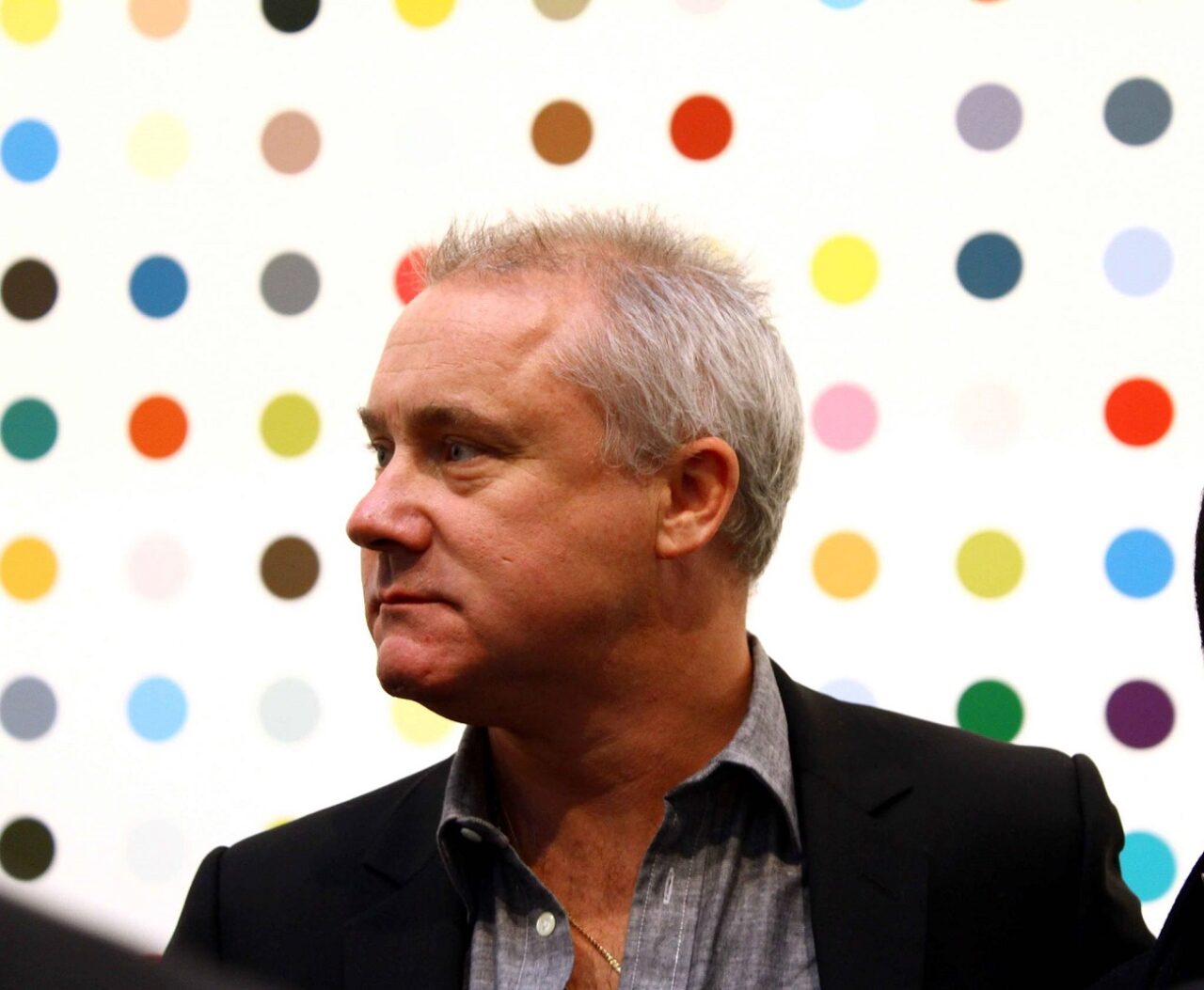 „The Currency” – Artistul Damien Hirst a ars o mie de lucrări la galeria sa din Londra
