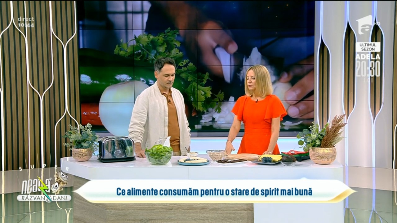 VIDEO | Ce alimente să consumăm pentru o stare de spirit bună. Sfatul medicilor nutriționiști: „Fructele de pădure sunt excepționale în alimentația sănătoasă și în prevenirea stresului”