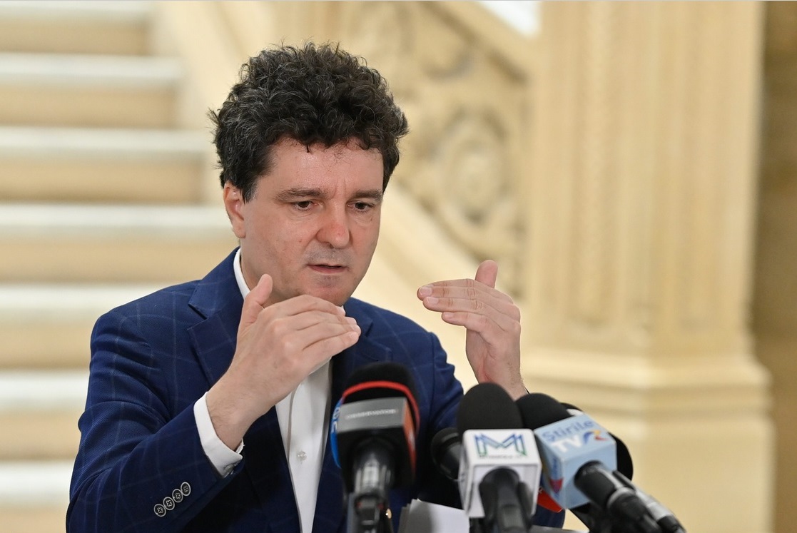 Nicuşor Dan: Voi sesiza DNA pentru nereguli depistate la CSM Bucureşti. Directorul general Gabriela Szabo a încasat prime nelegale de peste 190.000 de lei