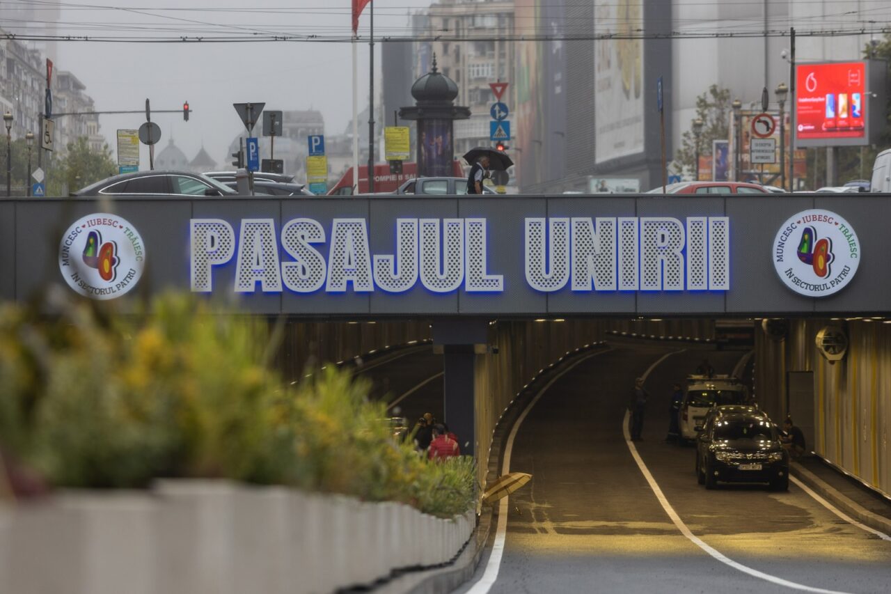 Primăria Sectorului 4: Începe montarea noilor sisteme de semnalizare a înălţimii maxime admise în Pasajul Unirii / Traficul va fi restricționat