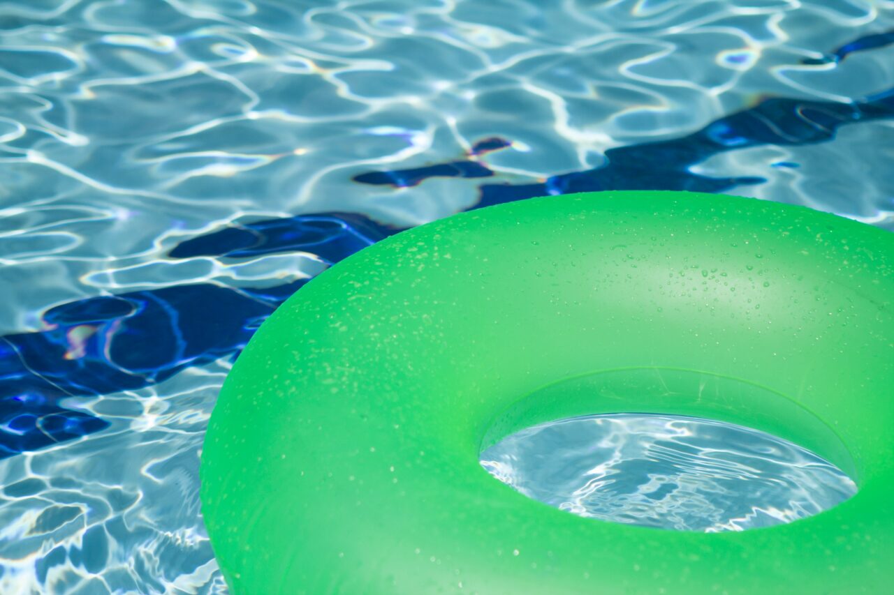 Cu ce BOLI te poți alege de la piscină. Ce trebuie să faci pentru a evita acest lucru