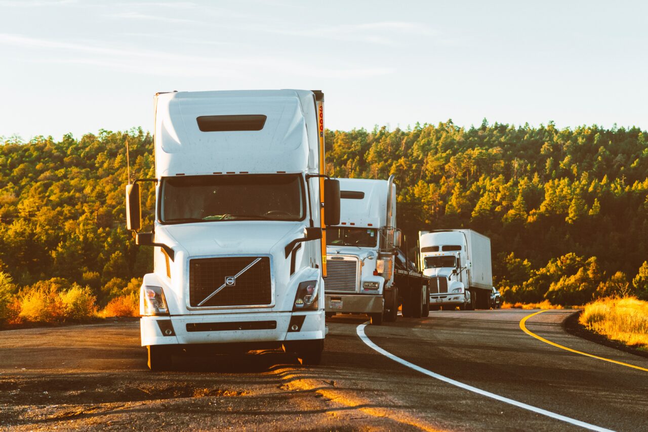 Șofer român de TIR, înjunghiat de un coleg în Germania. Bărbatul este acuzat de tentativă de omor