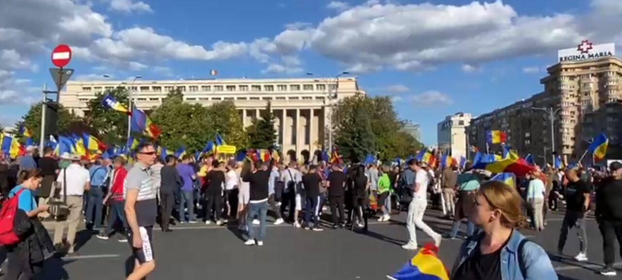 Protest duminică seară în Piața Victoriei. Jandarmeria instituie filtre de securitate, traficul ar putea fi restricționat